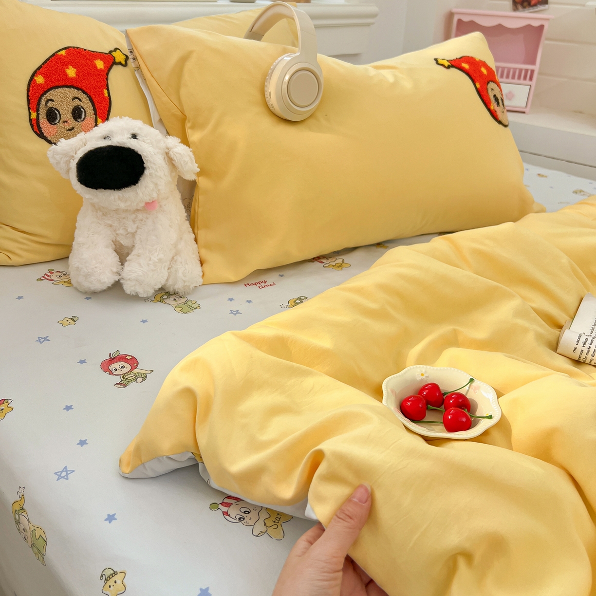 91家纺网 家纺一手货源 找家纺 易辰美 2026新款水洗棉毛巾绣夏被四件套 星星人