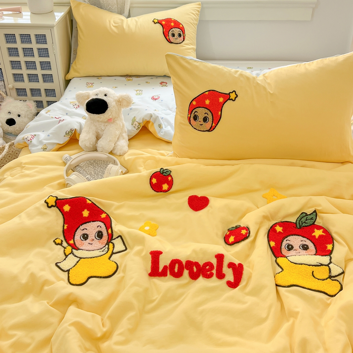 91家纺网 家纺一手货源 找家纺 易辰美 2026新款水洗棉毛巾绣夏被四件套 星星人