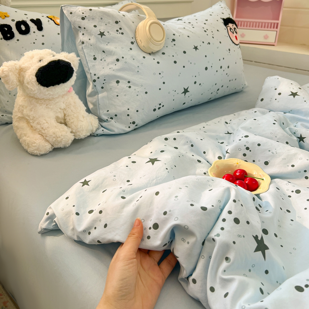 91家纺网 家纺一手货源 找家纺 易辰美 2026新款水洗棉毛巾绣夏被四件套 小新与大白