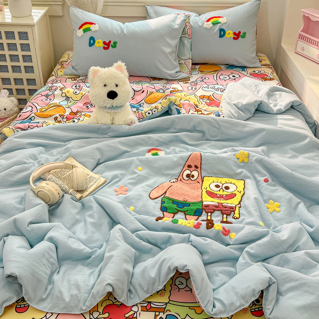 91家纺网 家纺一手货源 找家纺 易辰美 2026新款水洗棉毛巾绣夏被四件套 大星与海宝