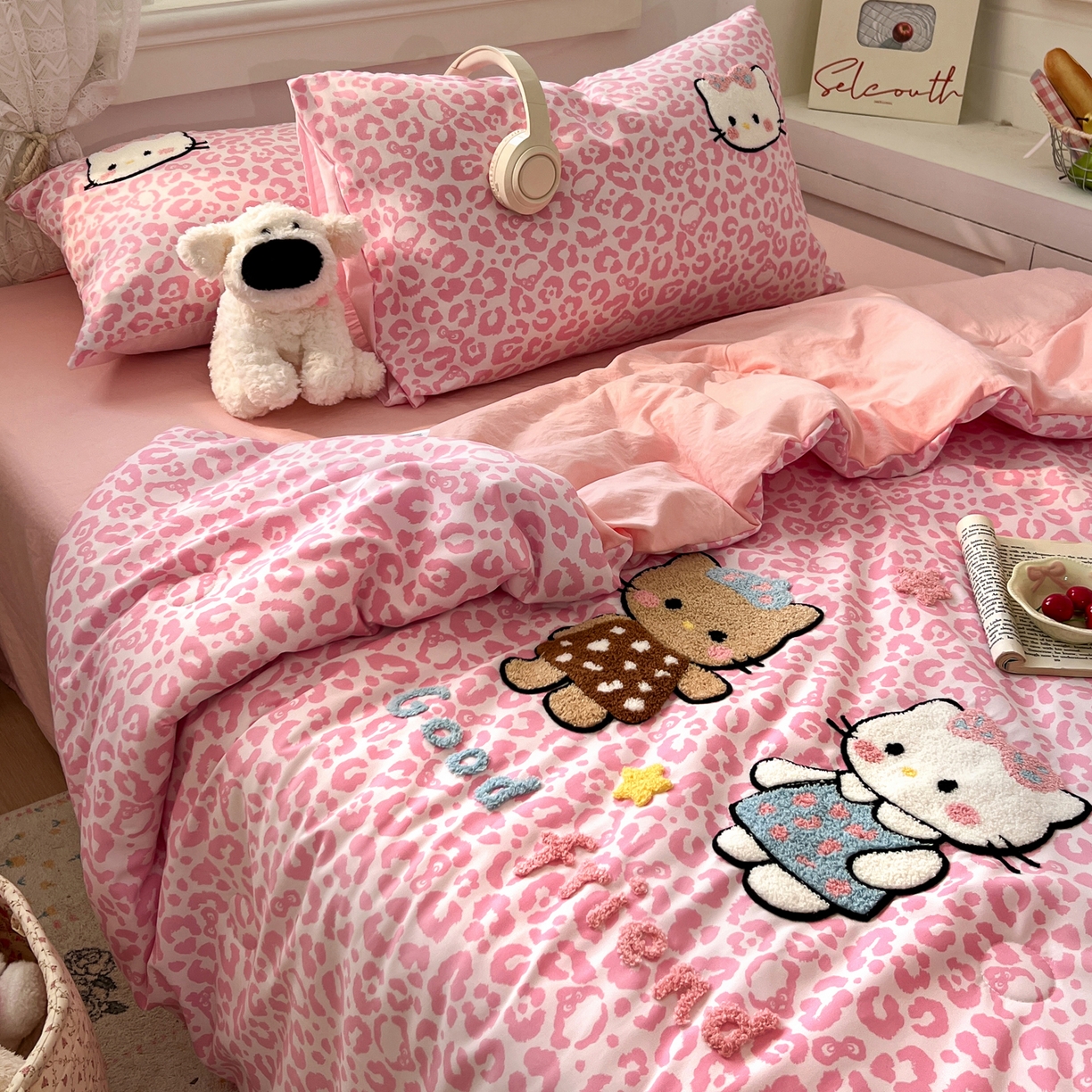 91家纺网 家纺一手货源 找家纺 易辰美 2026新款水洗棉毛巾绣夏被四件套 豹纹猫-粉