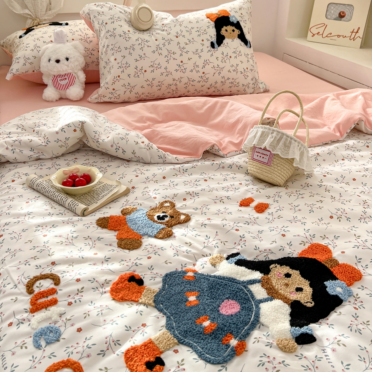 91家纺网 家纺一手货源 找家纺 易辰美 2026新款水洗棉毛巾绣夏被四件套 小女孩