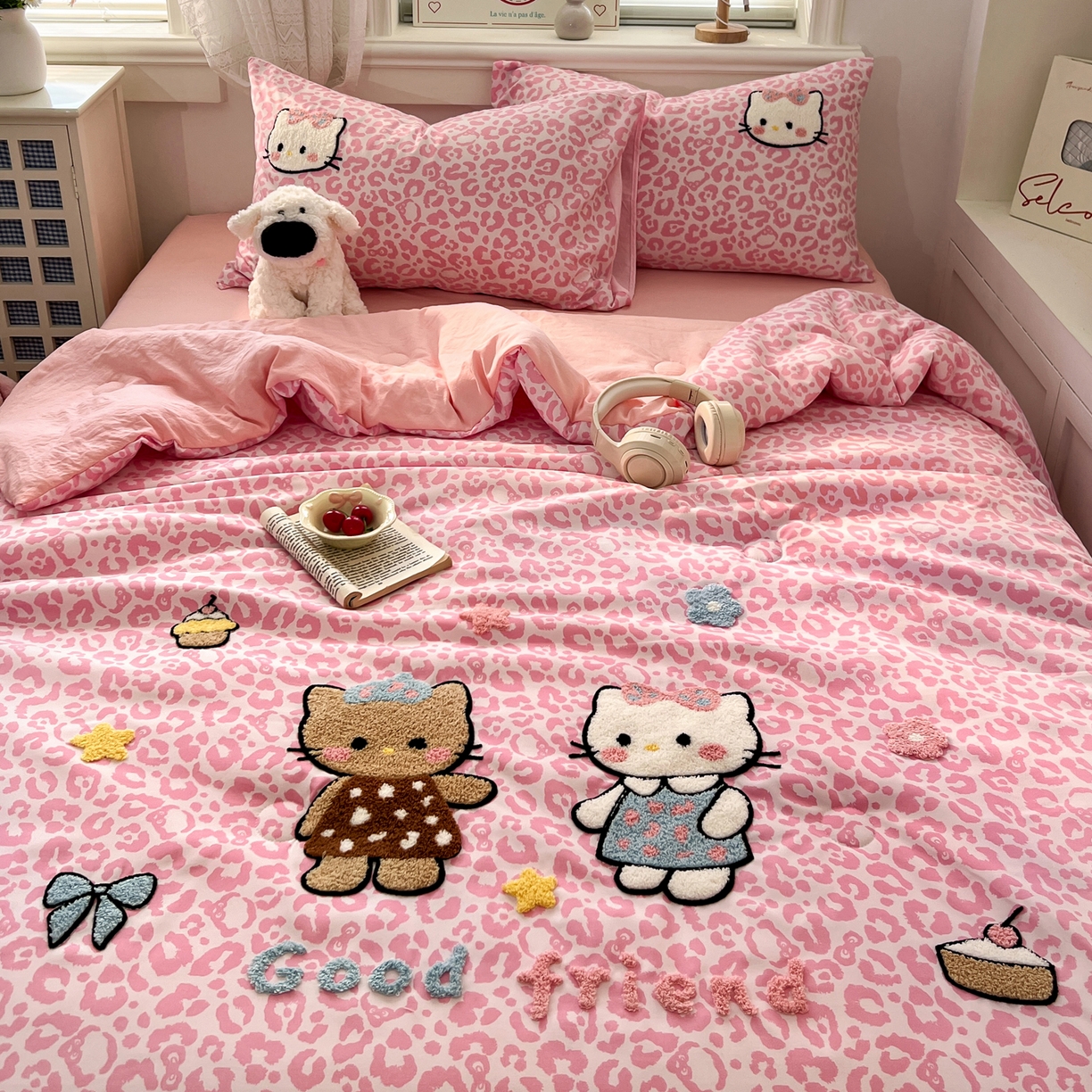 91家纺网 家纺一手货源 找家纺 易辰美 2026新款水洗棉毛巾绣夏被四件套 豹纹猫-粉