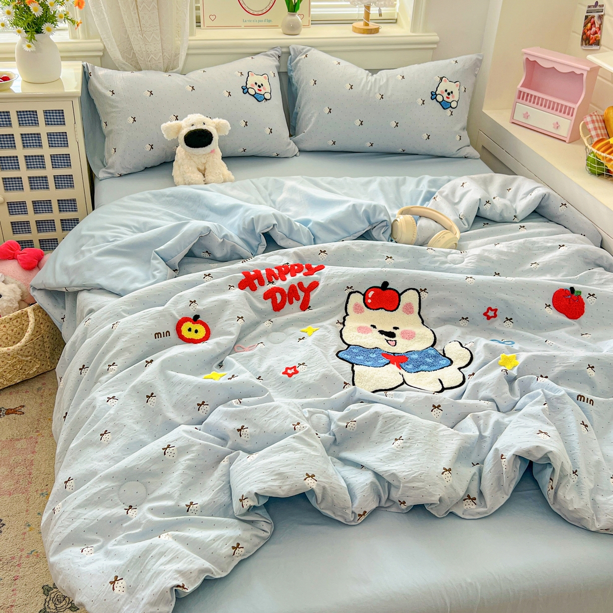 91家纺网 家纺一手货源 找家纺 易辰美 2026新款水洗棉毛巾绣夏被四件套 西高地