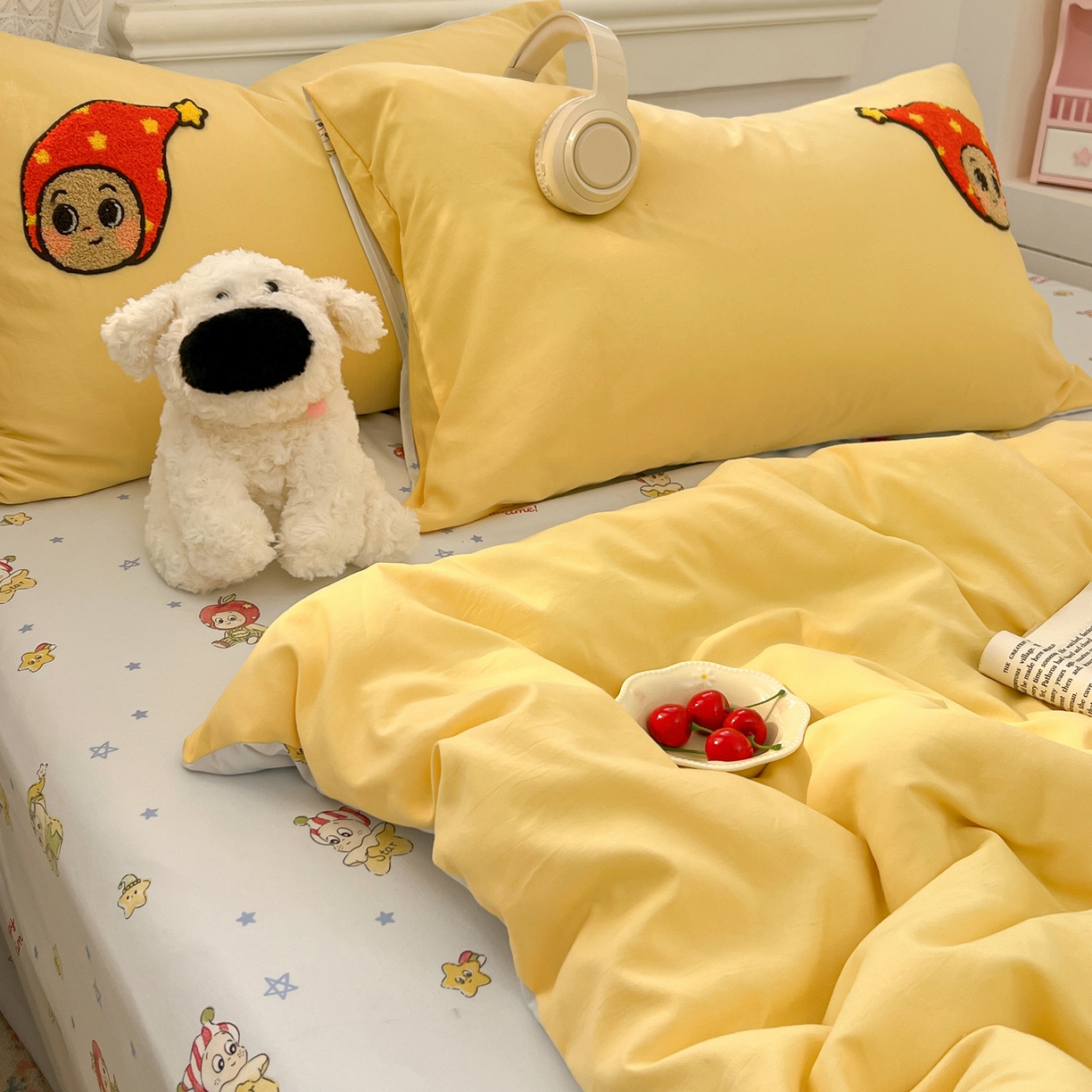 91家纺网 家纺一手货源 找家纺 易辰美 2026新款水洗棉毛巾绣夏被四件套 星星人