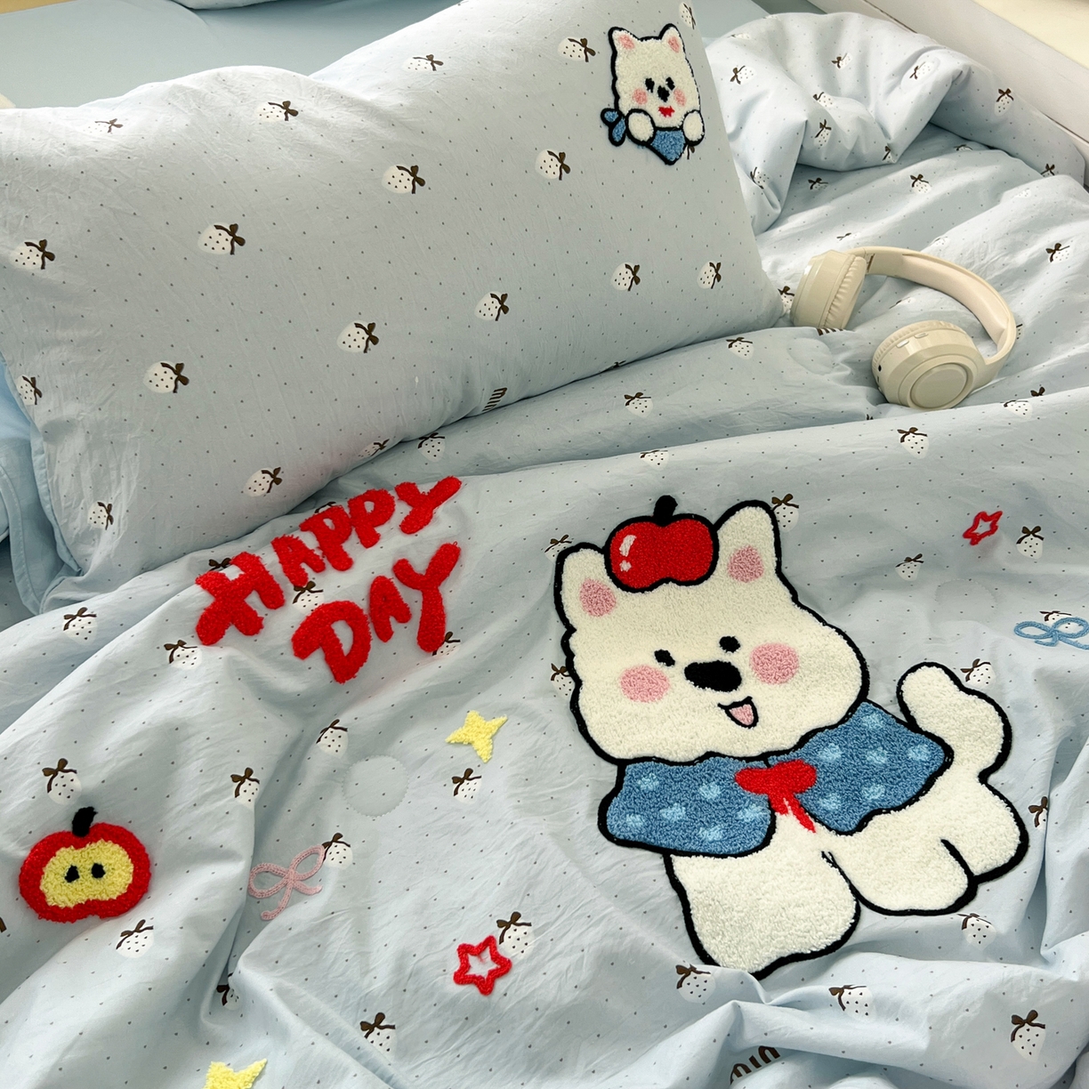 91家纺网 家纺一手货源 找家纺 易辰美 2026新款水洗棉毛巾绣夏被四件套 西高地