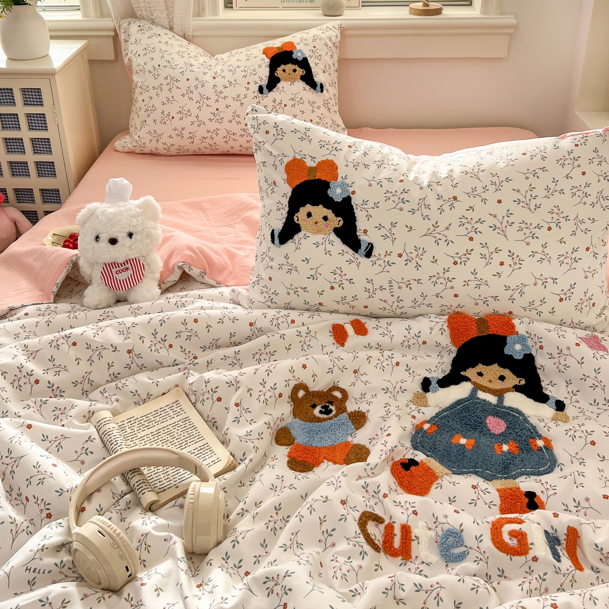 91家纺网 家纺一手货源 找家纺 易辰美 2026新款水洗棉毛巾绣夏被四件套 小女孩