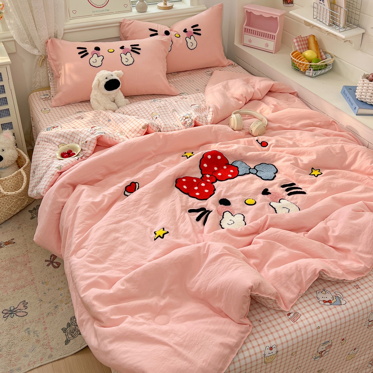 91家纺网 家纺一手货源 找家纺 易辰美 2026新款水洗棉毛巾绣夏被四件套 可爱KT猫