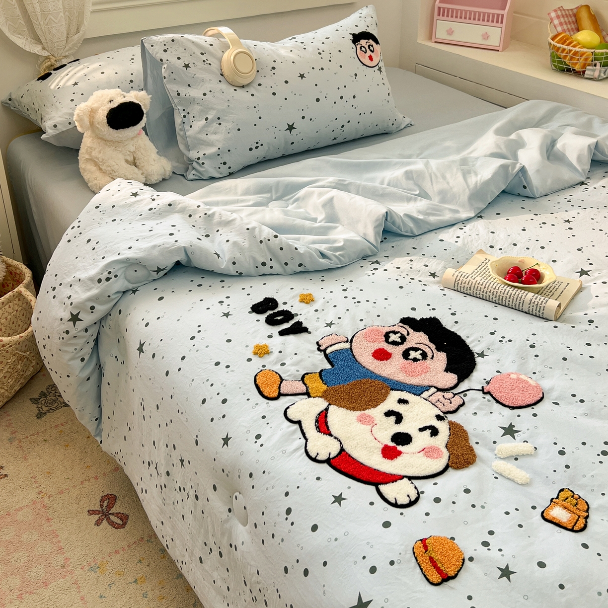 91家纺网 家纺一手货源 找家纺 易辰美 2026新款水洗棉毛巾绣夏被四件套 小新与大白