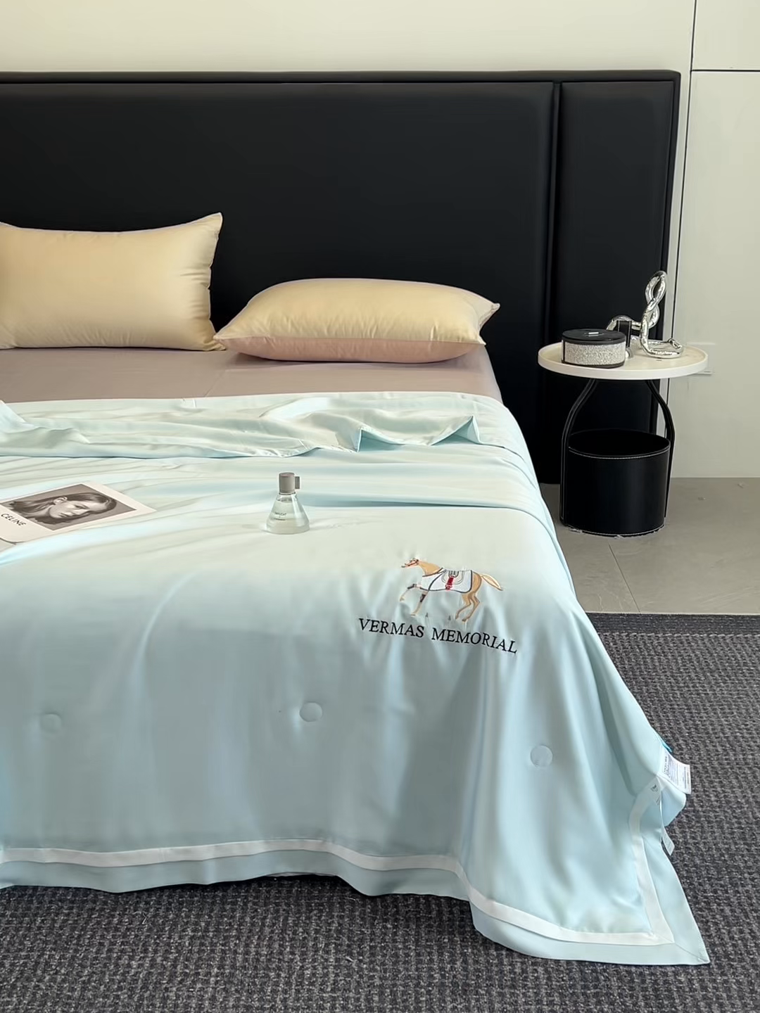 91家纺网 家纺一手货源 找家纺 （总）薇玛仕 2026新款绣花80支兰精天丝可水洗蚕丝被100蚕丝填充夏凉被空调被