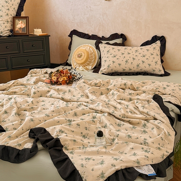 91家纺网 家纺一手货源 找家纺 2026直播爆款韩版赫本风花边款水洗双层纱夏被四件套【有买家秀加V】茶墨