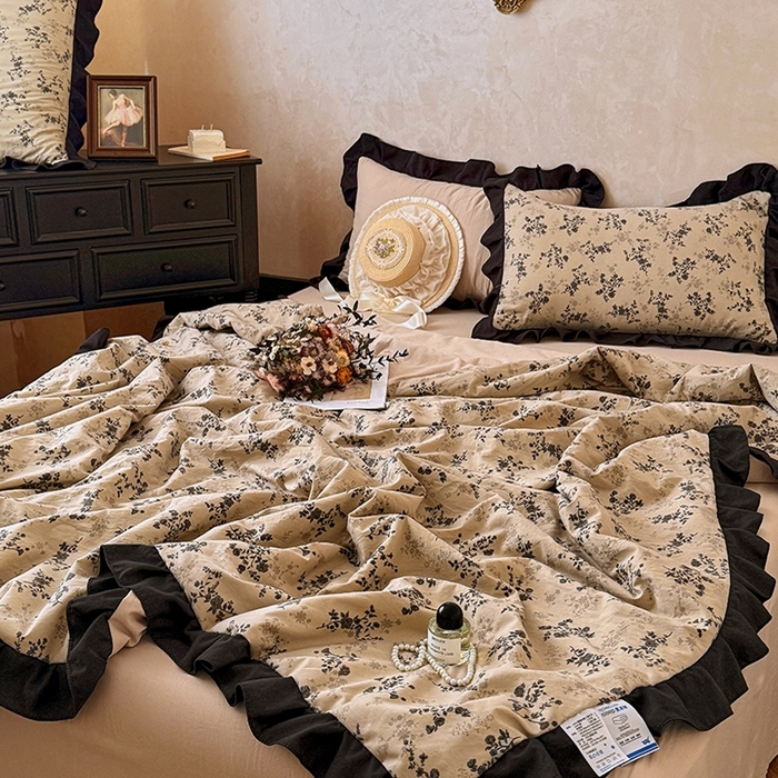 91家纺网 家纺一手货源 找家纺 2026直播爆款韩版赫本风花边款水洗双层纱夏被四件套【有买家秀加V】山奈
