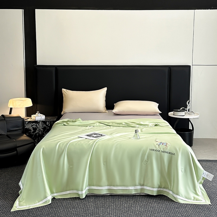 薇玛仕 2026新款绣花80支兰精天丝可水洗蚕丝被100蚕丝填充夏凉被空调被 春色绿