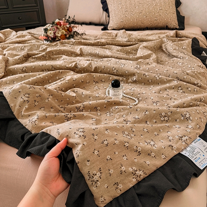 91家纺网 家纺一手货源 找家纺 2026直播爆款韩版赫本风花边款水洗双层纱夏被四件套【有买家秀加V】幸运