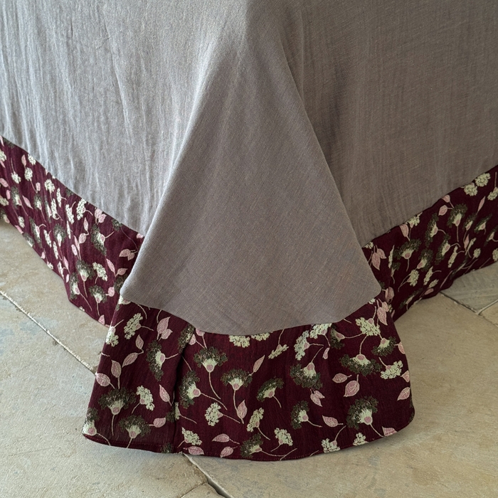 91家纺网 家纺一手货源 找家纺 （总）芯丝路枕业 2026新款色织双层纱纽扣款四件套