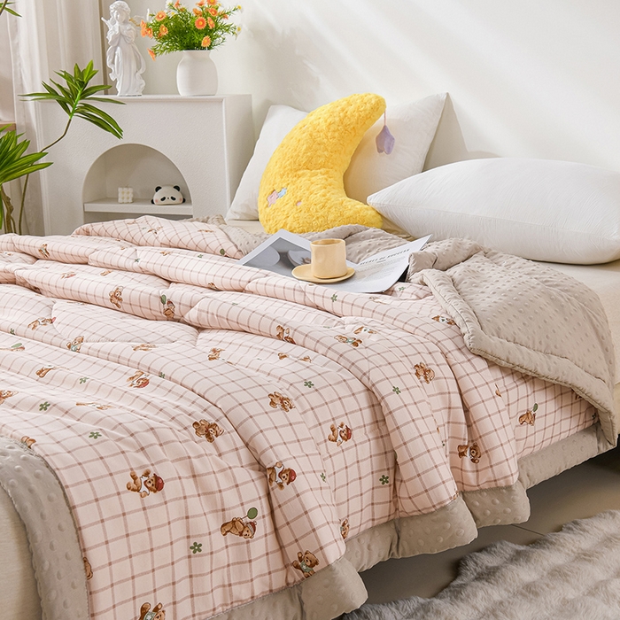 91家纺网 家纺一手货源 找家纺 壹张床 2026新款A类水洗棉3D豆豆夏被夏凉被空调被 格子萌熊