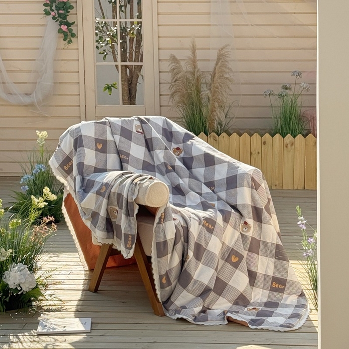 91家纺网 家纺一手货源 找家纺 云玲时尚 2026新款木棉皱皱纱夏被被子被芯 饼干熊