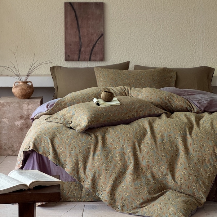 91家纺网 家纺一手货源 找家纺 （总）芯丝路枕业 2026新款色织双层纱纽扣款四件套