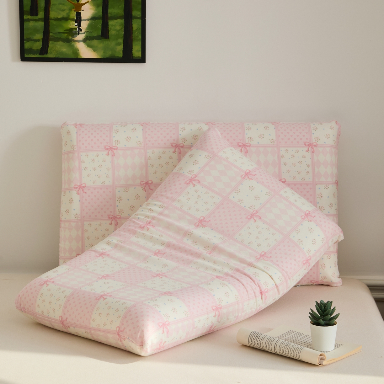 91家纺网 家纺一手货源 找家纺 百寐 2026新款全棉纯棉A类双层纱立体记忆深睡枕芯保护套42*70纯棉枕套 小城故事