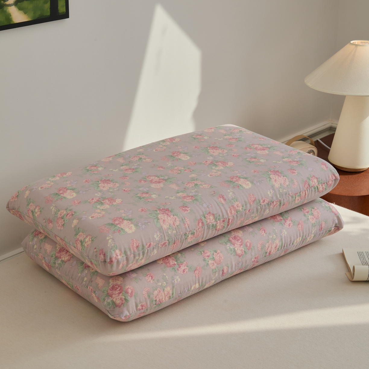 91家纺网 家纺一手货源 找家纺 百寐 2026新款全棉纯棉A类双层纱立体记忆深睡枕芯保护套42*70纯棉枕套 遇见浪漫