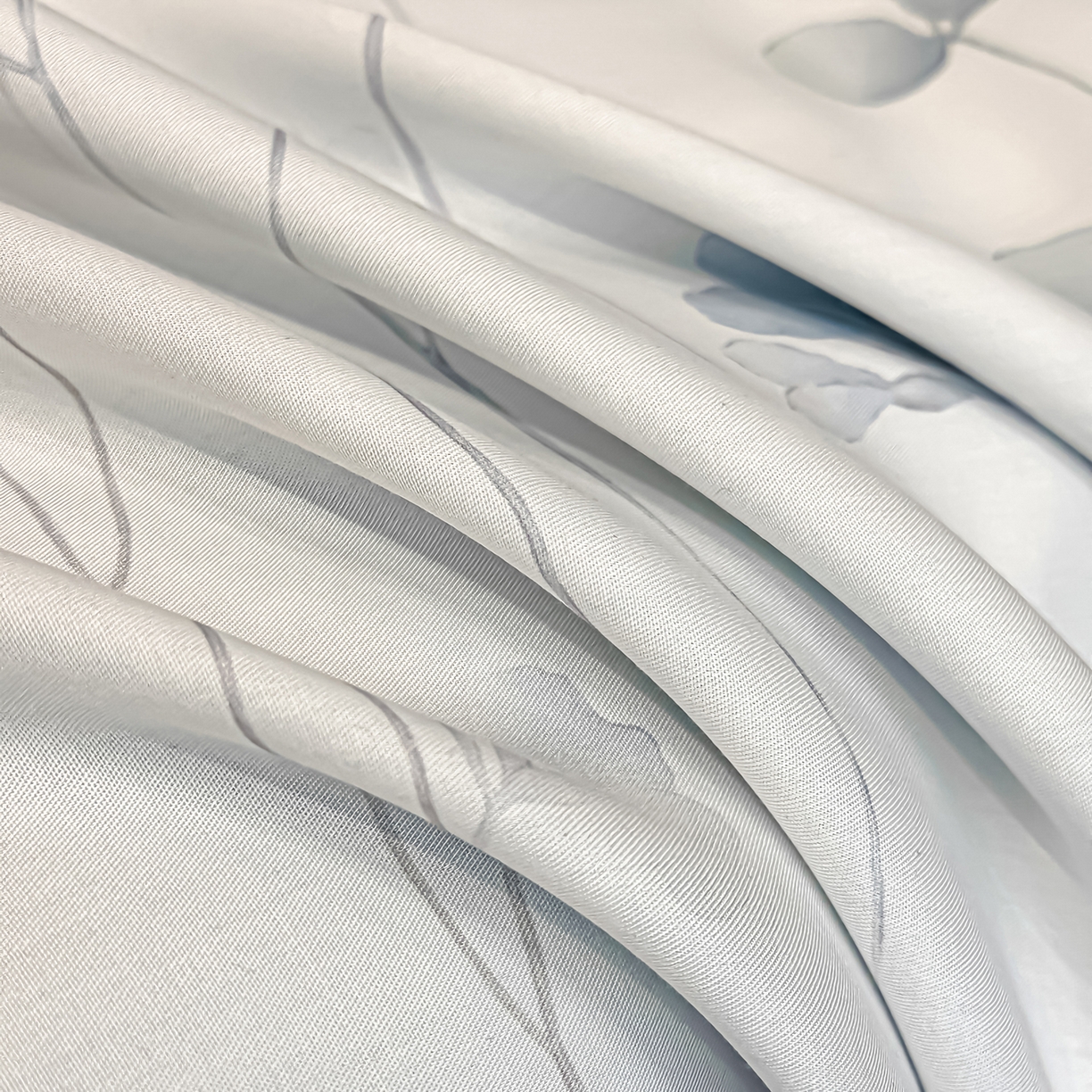 91家纺网 家纺一手货源 找家纺 吾诺家居 2026春夏新款数码印花莱赛尔天丝夏被夏凉被空调被-天印系列 花之梦