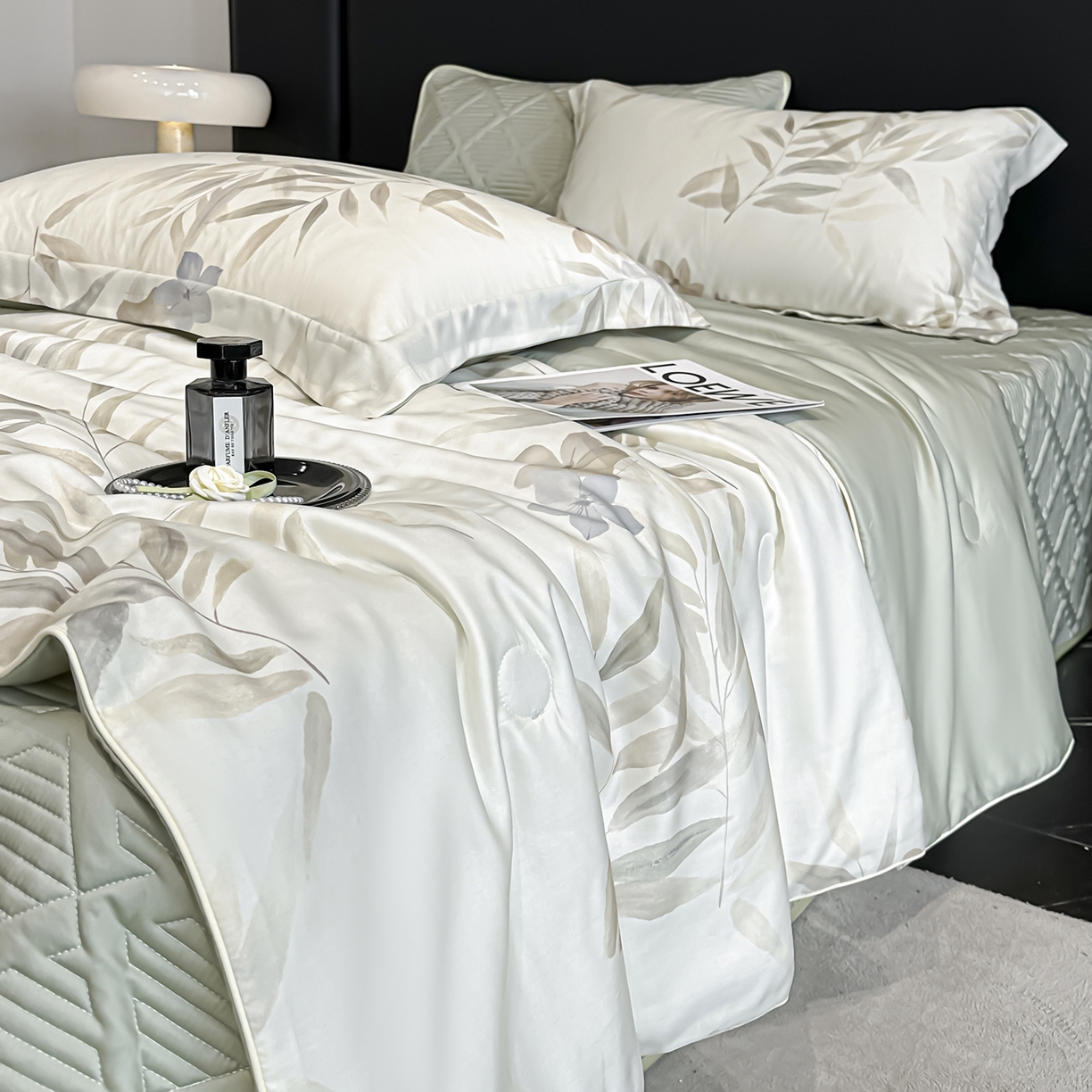 91家纺网 家纺一手货源 找家纺 吾诺家居 2026春夏新款数码印花莱赛尔天丝夏被夏凉被空调被-天印系列 绿色竹影