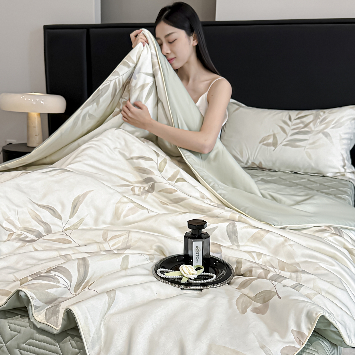 91家纺网 家纺一手货源 找家纺 吾诺家居 2026春夏新款数码印花莱赛尔天丝夏被夏凉被空调被-天印系列 绿色竹影