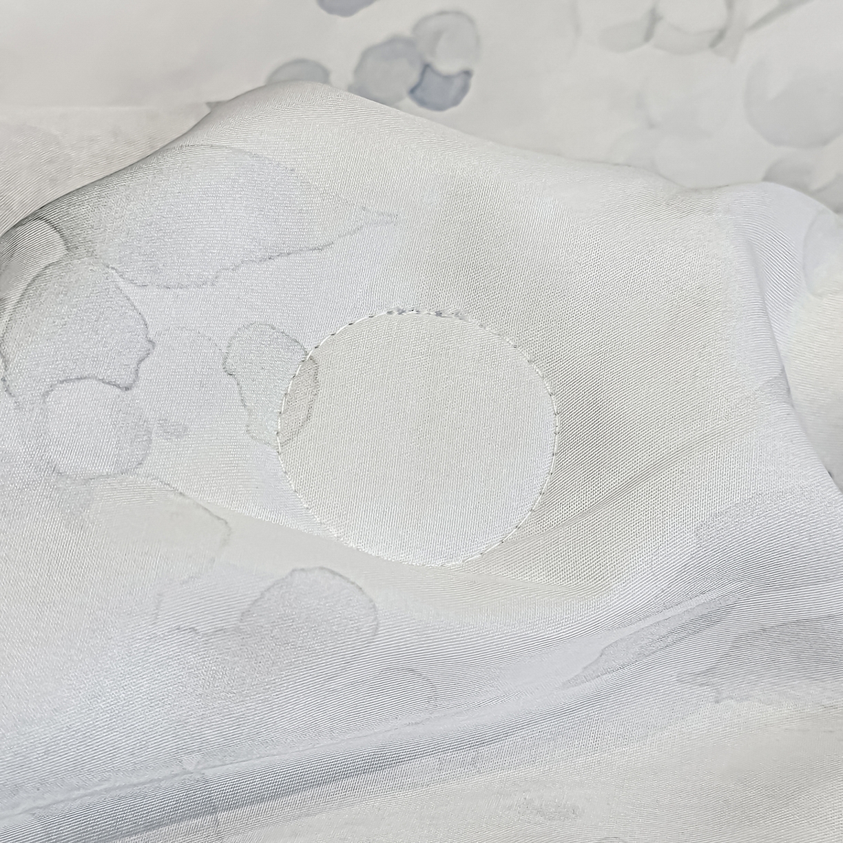 91家纺网 家纺一手货源 找家纺 吾诺家居 2026春夏新款数码印花莱赛尔天丝夏被夏凉被空调被-天印系列 且听风吟