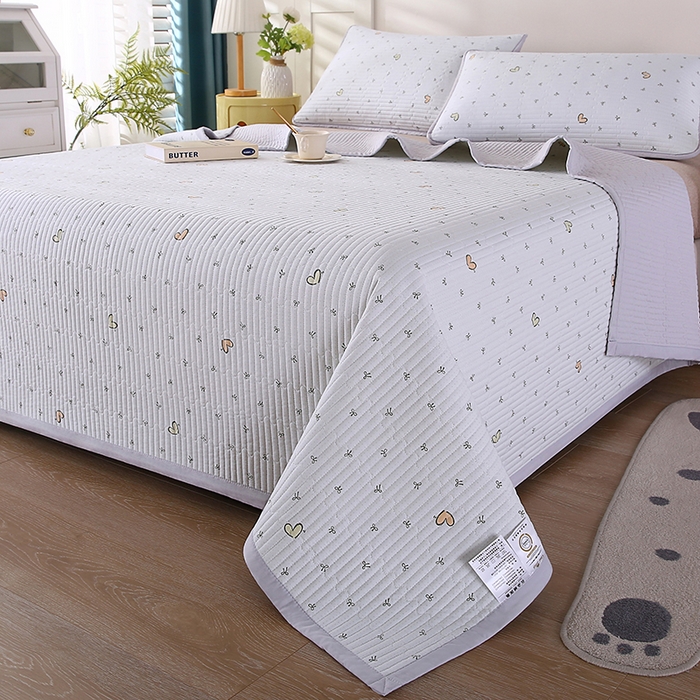 91家纺网 家纺一手货源 找家纺 欧朵家纺 2026新款云朵棉夹棉单床盖床盖单件 爱心蝴蝶结