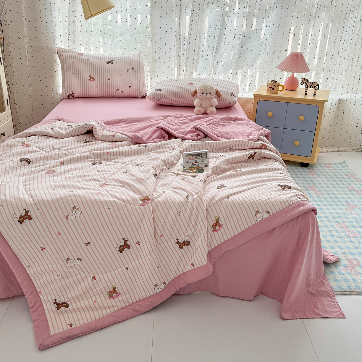 91家纺网 家纺一手货源 找家纺 尊妙被业 2026新款水洗棉棉花夏被100%新疆棉花填充包检测 童年木马