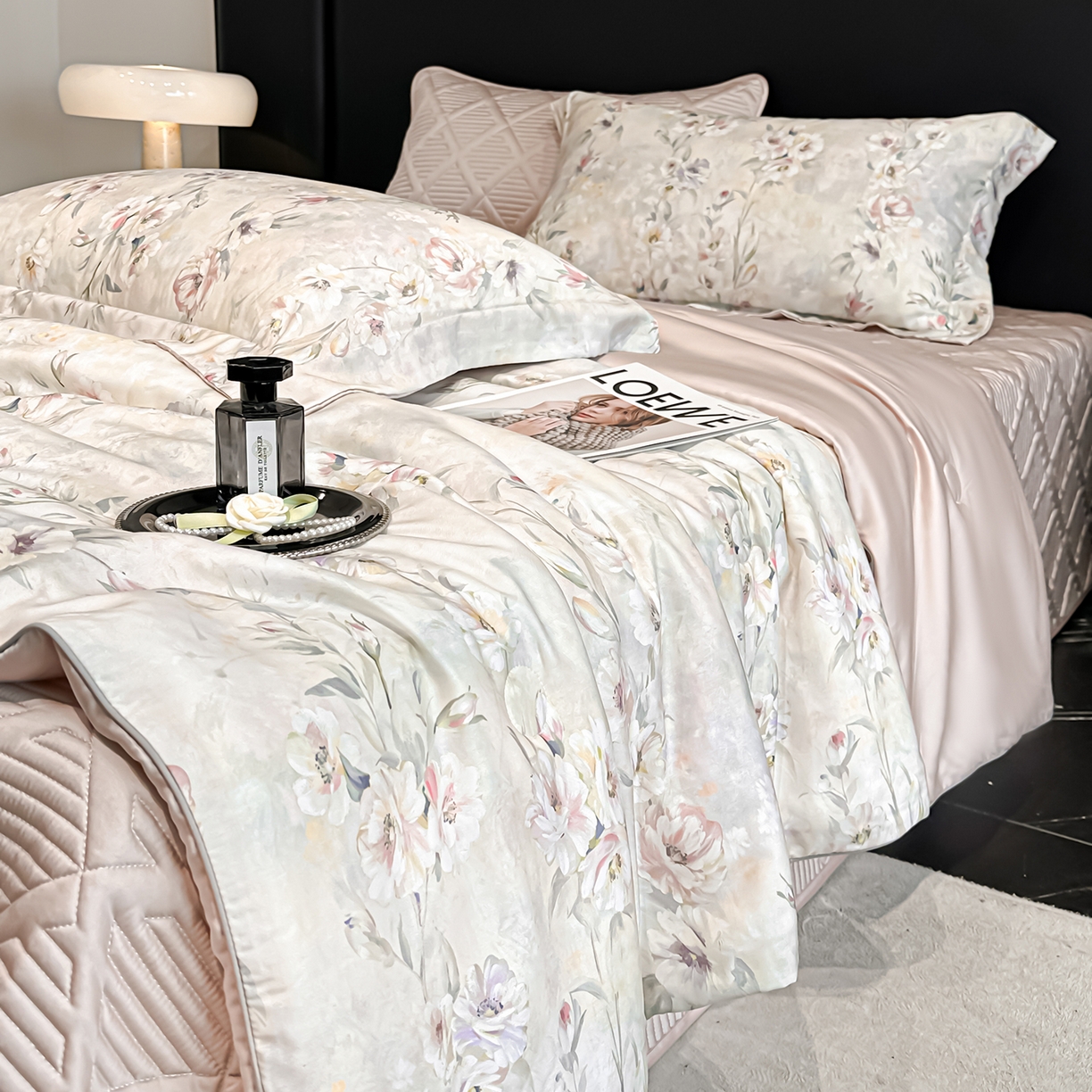 91家纺网 家纺一手货源 找家纺 吾诺家居 2026春夏新款数码印花莱赛尔天丝夏被夏凉被空调被-天印系列 清晨花梦