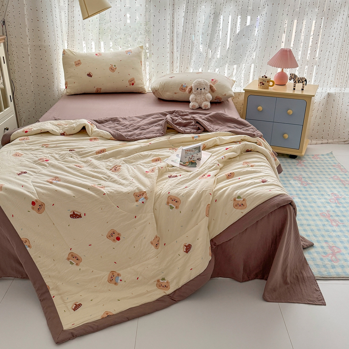 91家纺网 家纺一手货源 找家纺 尊妙被业 2026新款水洗棉棉花夏被100%新疆棉花填充包检测 蛋糕熊熊