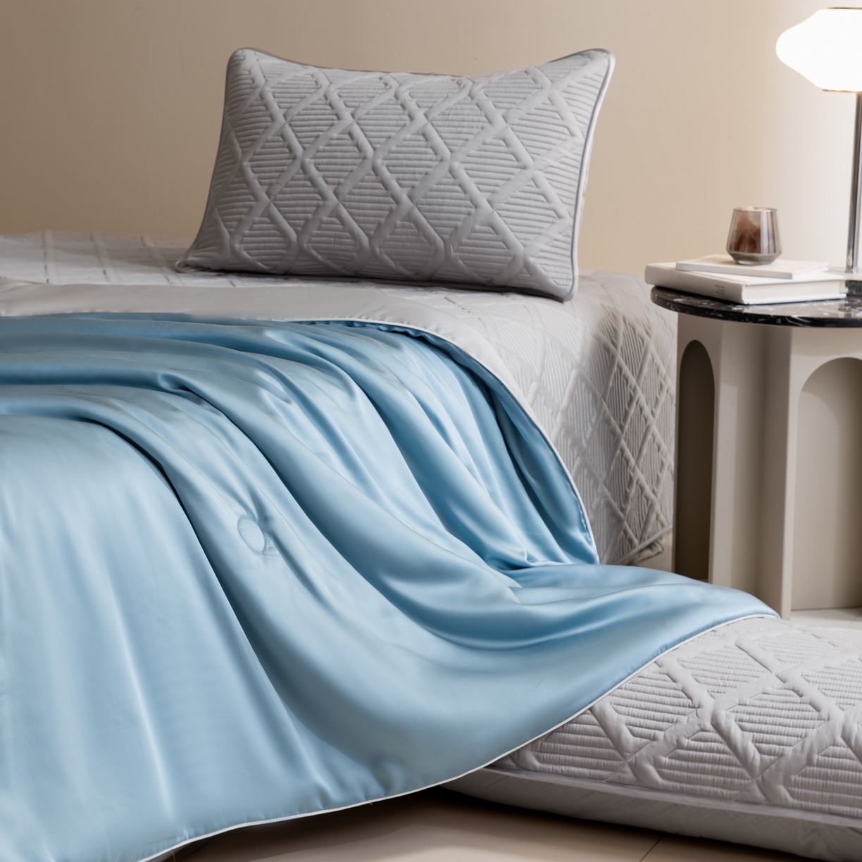 91家纺网 家纺一手货源 找家纺 （总）吾诺家居 2026春夏新款双拼色莱赛尔天丝夏被夏凉被空调被-天纯系列