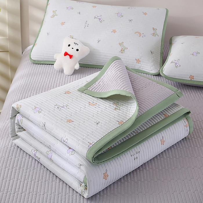 91家纺网 家纺一手货源 找家纺 欧朵家纺 2026新款云朵棉夹棉单床盖床盖单件 游乐园