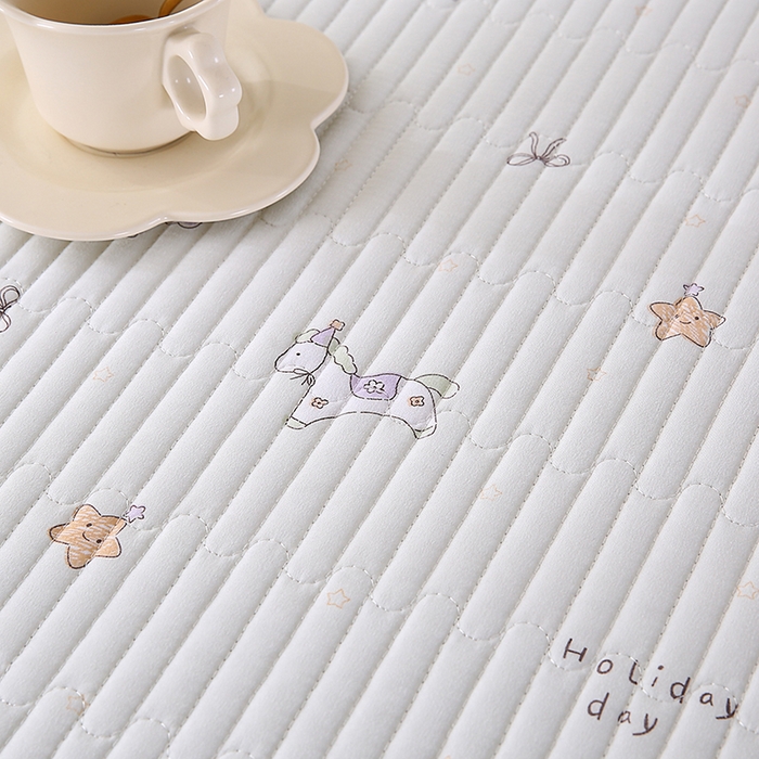 91家纺网 家纺一手货源 找家纺 欧朵家纺 2026新款云朵棉夹棉单床盖床盖单件 游乐园