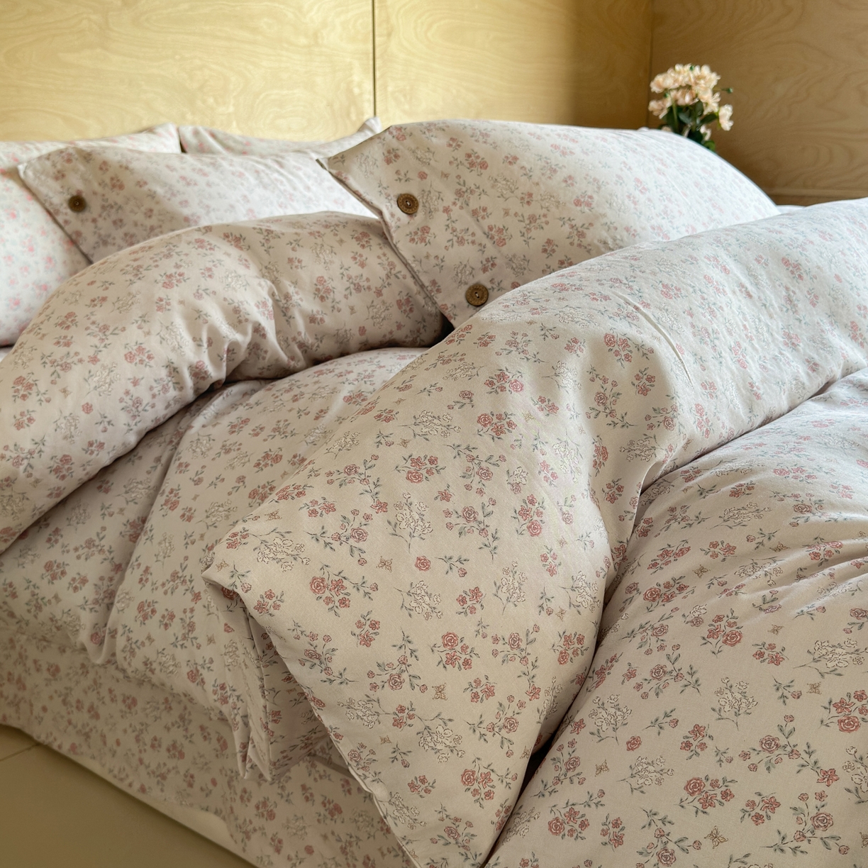 91家纺网 家纺一手货源 找家纺 （总）芯丝路枕业 2026新款印花双层纱纽扣款四件套