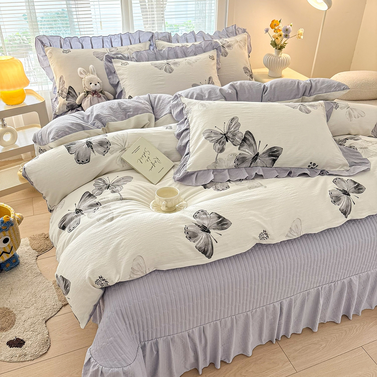 91家纺网 家纺一手货源 找家纺 畅畅家纺 2026新款春夏小清新泡芙双层纱床盖款四件套 蝴蝶飞舞