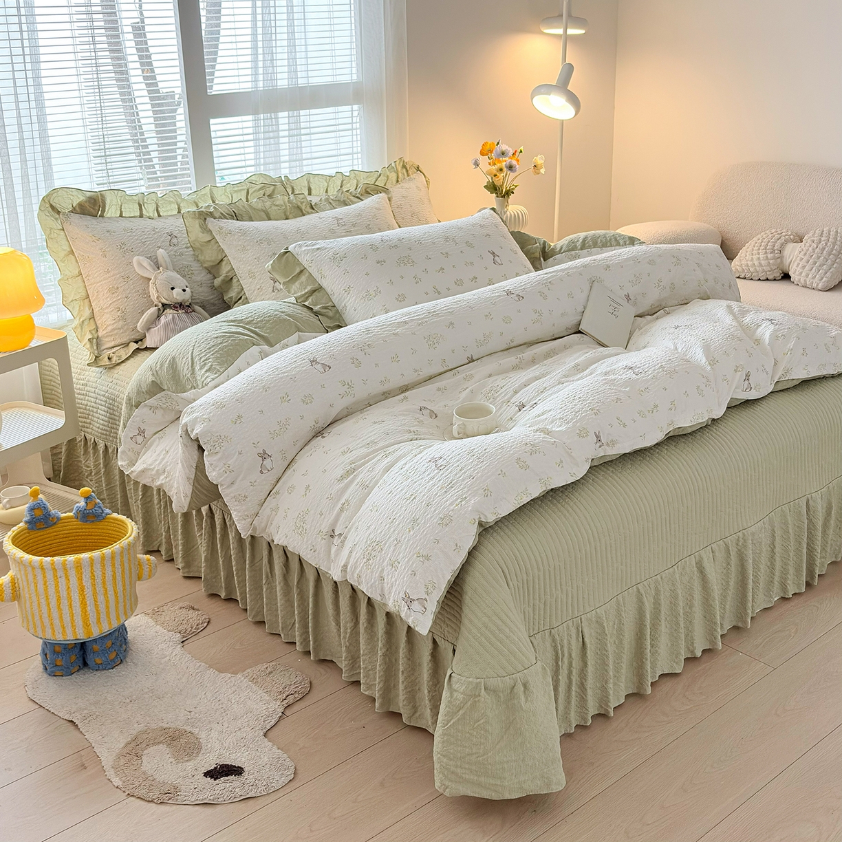 91家纺网 家纺一手货源 找家纺 畅畅家纺 2026新款春夏小清新泡芙双层纱床盖款四件套 乖乖兔