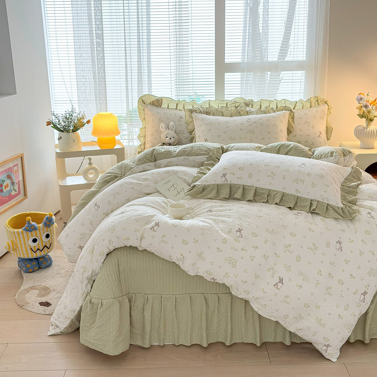 91家纺网 家纺一手货源 找家纺 畅畅家纺 2026新款春夏小清新泡芙双层纱床盖款四件套 乖乖兔