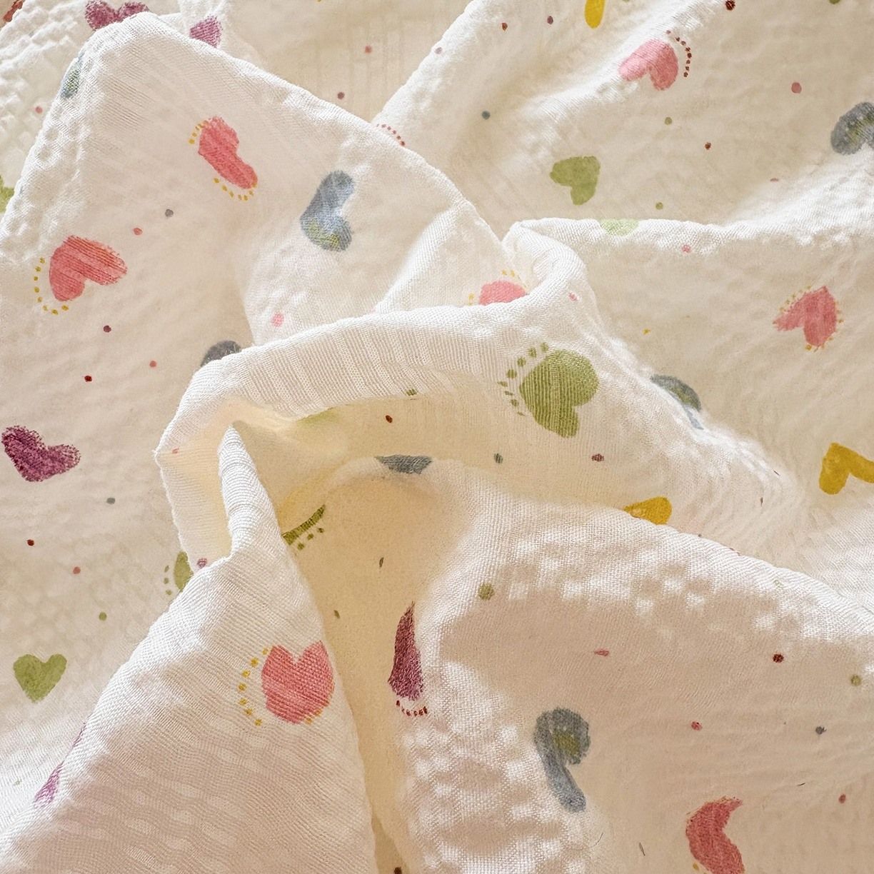 91家纺网 家纺一手货源 找家纺 畅畅家纺 2026新款春夏小清新泡芙双层纱床盖款四件套 心心相印