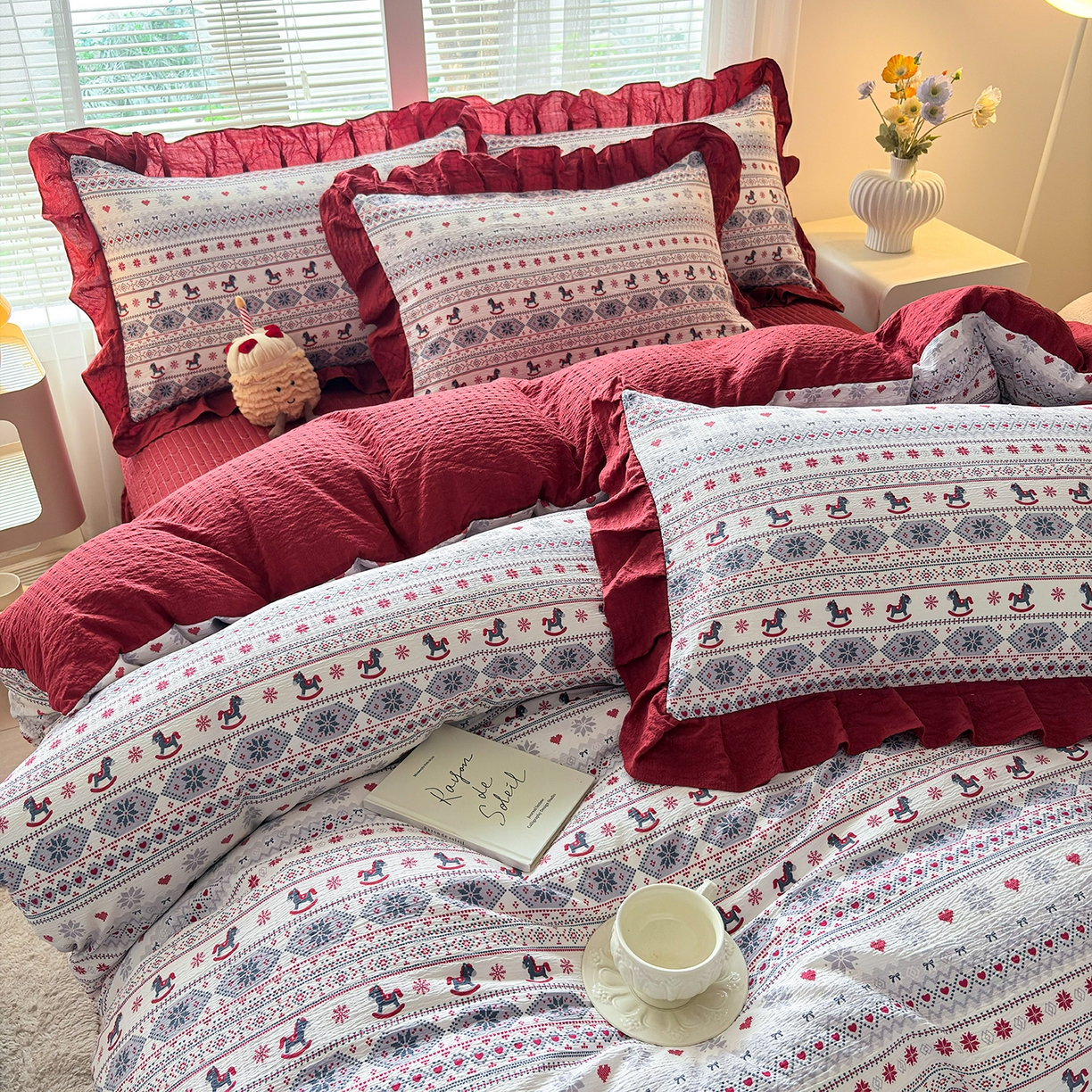 91家纺网 家纺一手货源 找家纺 畅畅家纺 2026新款春夏小清新泡芙双层纱床盖款四件套 爱心小马