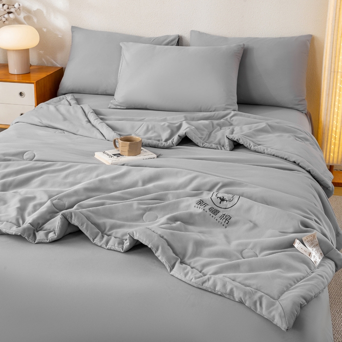 91家纺网 家纺一手货源 找家纺 憨豆  2026新款撞色双拼新疆棉花被夏被无印风水洗棉空调被夏凉被子（常年有货） 棉朵-简约灰