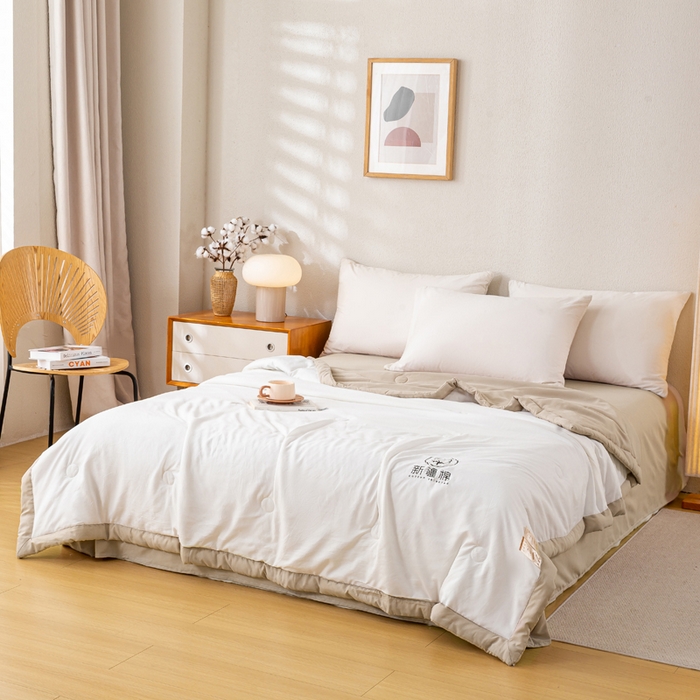91家纺网 家纺一手货源 找家纺 憨豆  2026新款撞色双拼新疆棉花被夏被无印风水洗棉空调被夏凉被子（常年有货） 棉朵-卡其白