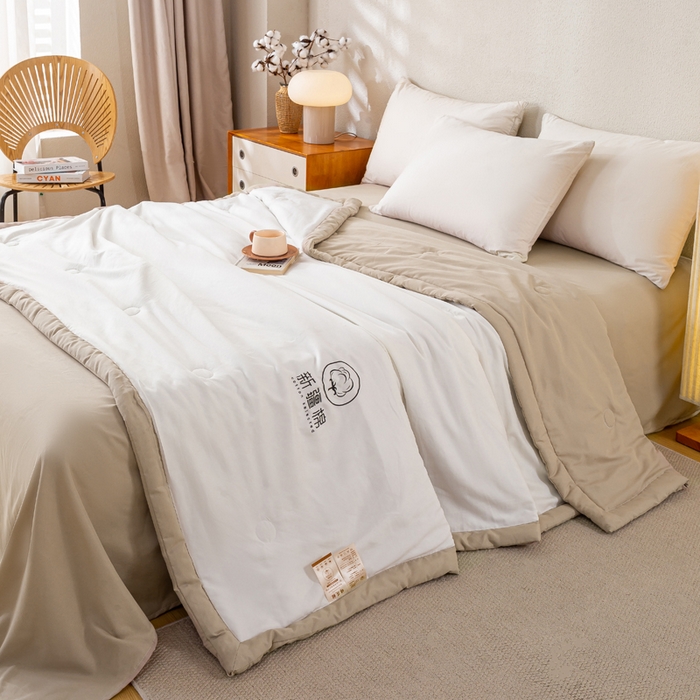 91家纺网 家纺一手货源 找家纺 憨豆  2026新款撞色双拼新疆棉花被夏被无印风水洗棉空调被夏凉被子（常年有货） 棉朵-卡其白