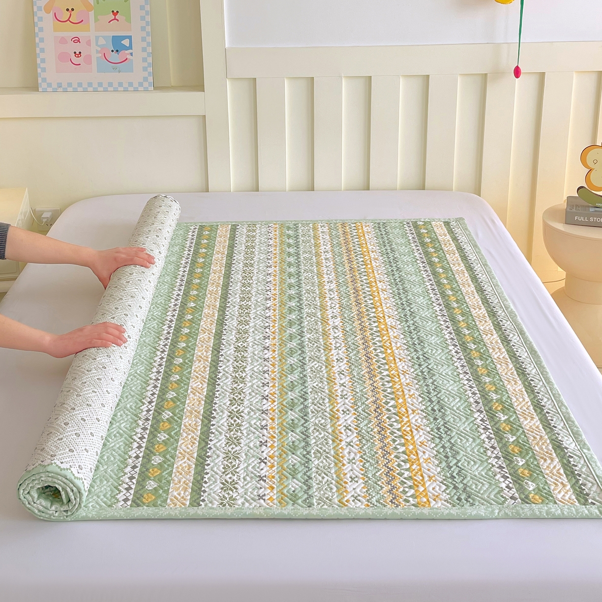 91家纺网 家纺一手货源 找家纺 金鑫汇家纺 2026春夏新款成人床新花型老粗布夹棉床盖软凉席席子可以机洗 星辰-绿