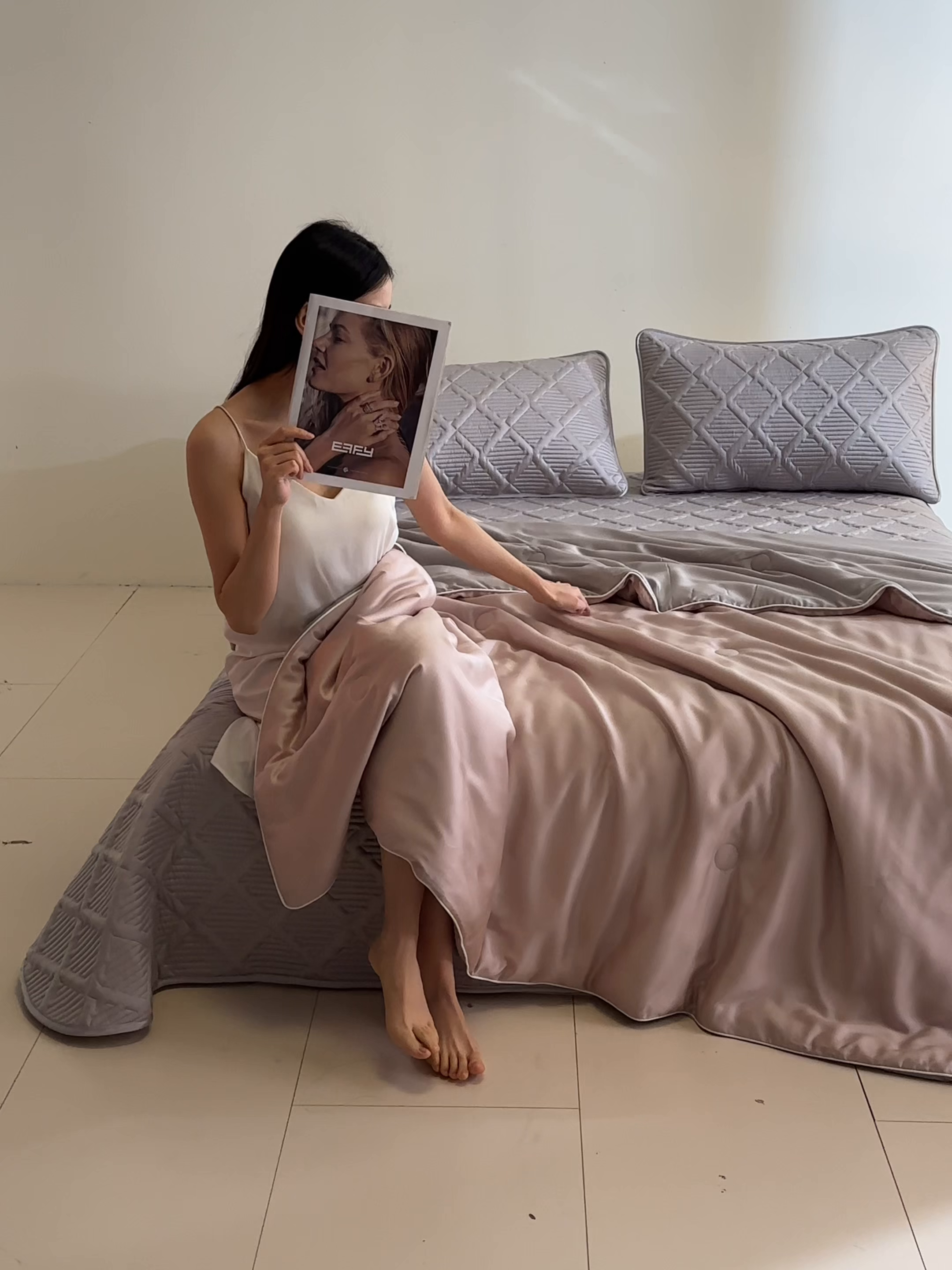 91家纺网 家纺一手货源 找家纺 吾诺家居 2026春夏新款双拼色莱赛尔天丝夏被夏凉被空调被-天纯系列 天丝-豆沙粉