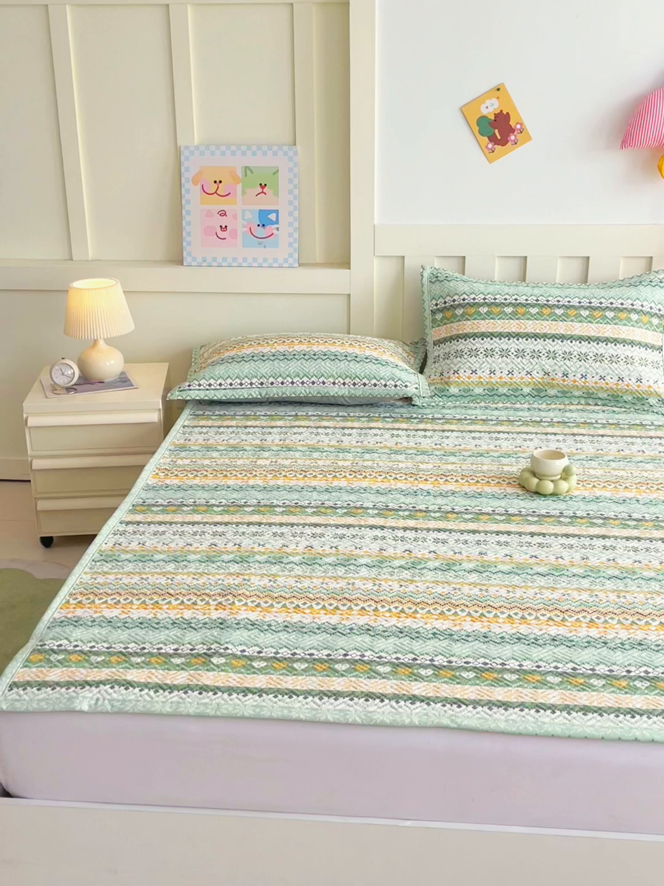 91家纺网 家纺一手货源 找家纺 金鑫汇家纺 2026春夏新款成人床新花型老粗布夹棉床盖软凉席席子可以机洗 星辰-绿