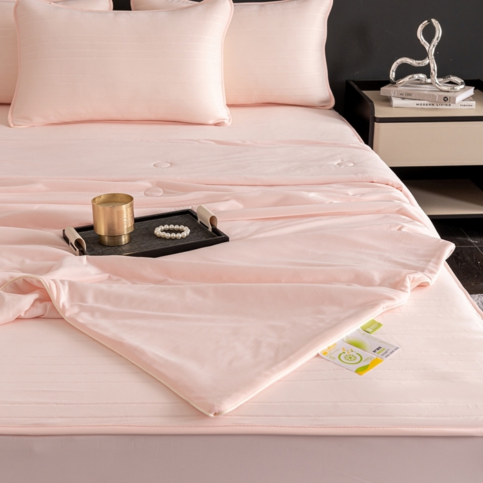 91家纺网 家纺一手货源 找家纺 香澜雅室 2026新款凉感丝床笠夏被四件套 芭比粉（其他规格可定制）