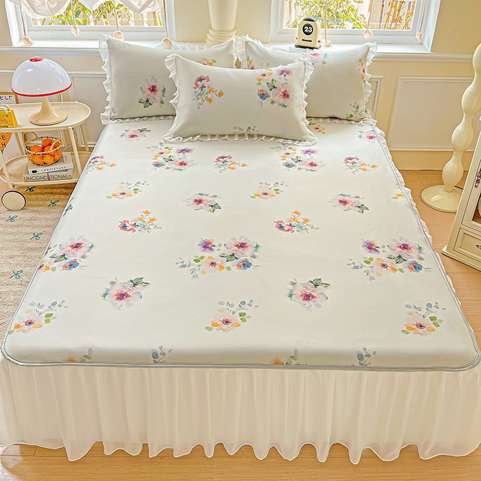 91家纺网 家纺一手货源 找家纺 （总）栩裕纺织 2026新款（常年不断货）A类凉感丝床裙款凉席夏被四件套花边空调被三件套