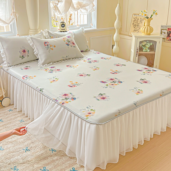 91家纺网 家纺一手货源 找家纺 （总）栩裕纺织 2026新款（常年不断货）A类凉感丝床裙款凉席夏被四件套花边空调被三件套